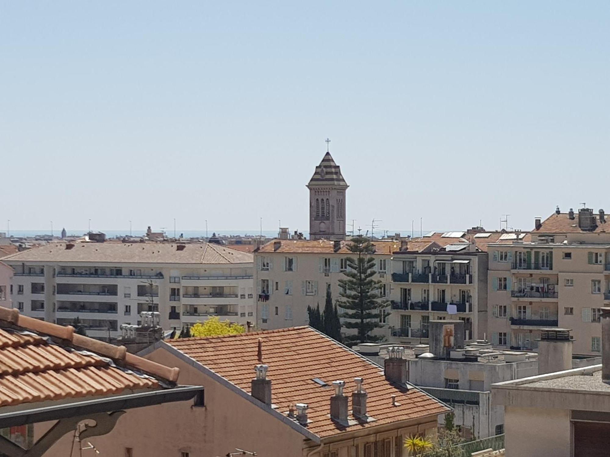 Centre De : Renove, Climatise Et Calme Appartement Nice